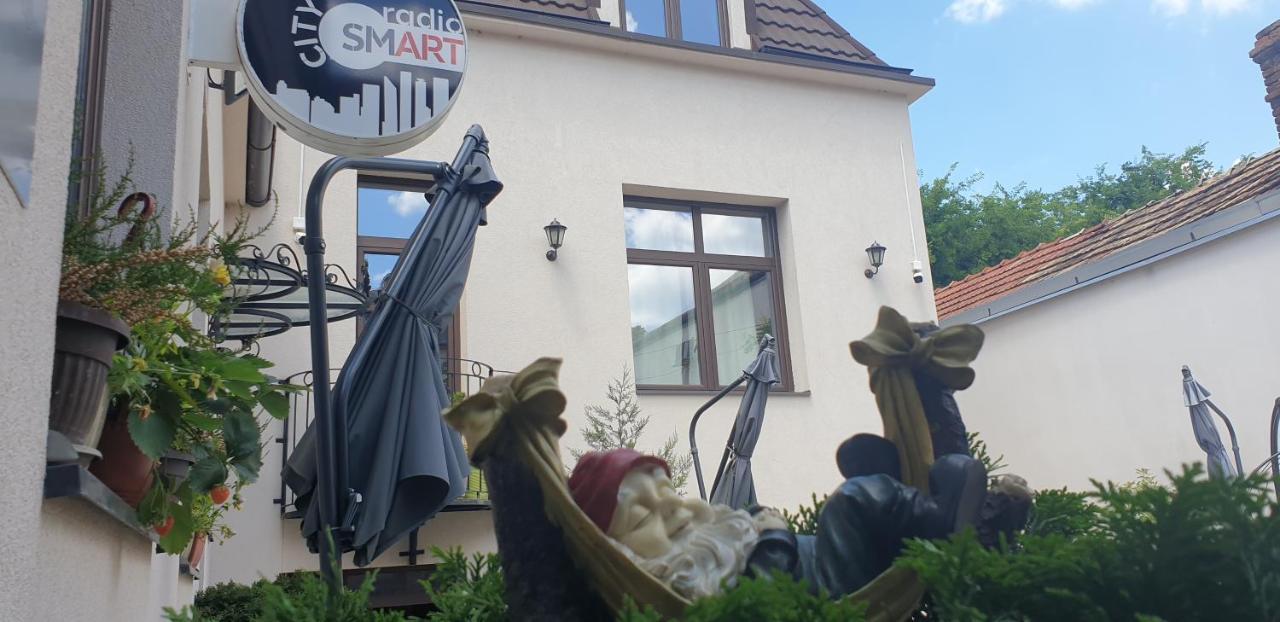 City Smart Ni Εξωτερικό φωτογραφία